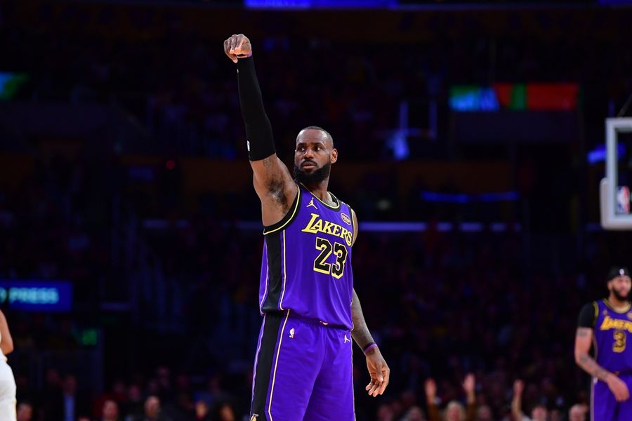 NBA: Atlanta Hawks dan Los Angeles Lakers