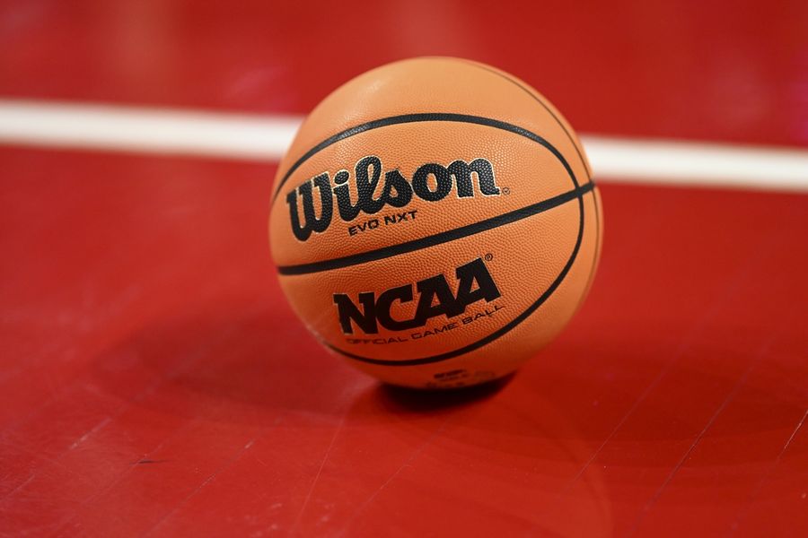 Bola Basket Wanita NCAA: Penn St. di Maryland