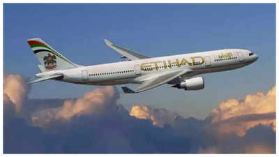 Pesawat Etihad Airways membatalkan lepas landas di bandara Melbourne setelah ban pecah, penumpang dievakuasi dengan selamat