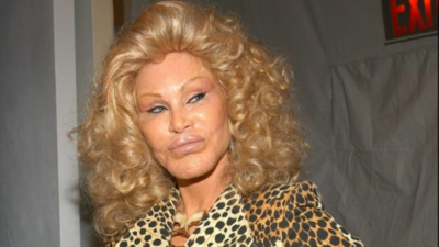 Sosialita Swiss Jocelyn Wildenstein, yang dikenal sebagai 'Catwoman', meninggal pada usia 79 tahun