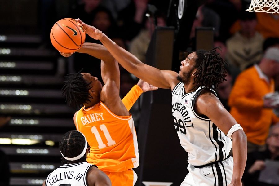 Bola Basket NCAA: Tennessee di Vanderbilt