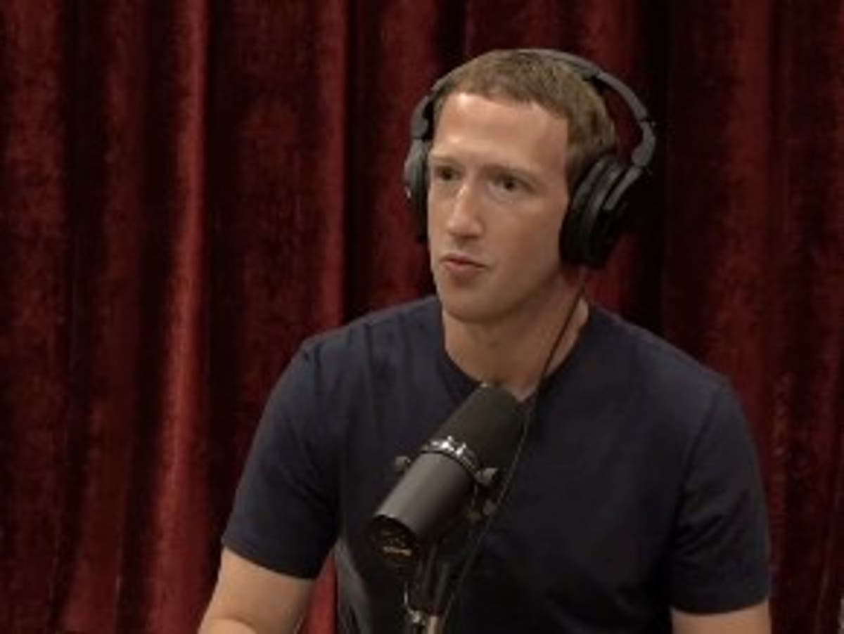 Mark Zuckerberg harus meminta maaf atas komentarnya mengenai kekalahan Modi dalam pemilu. Mark Zuckerberg harus meminta maaf atas komentarnya mengenai kekalahan Modi dalam pemilu.