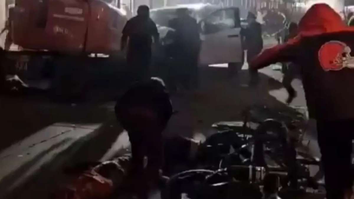 Serangan teroris di New Orleans, AS, mobil menghancurkan orang; 10 meninggal Serangan teroris di New Orleans, AS, mobil menghancurkan orang; 10 meninggal