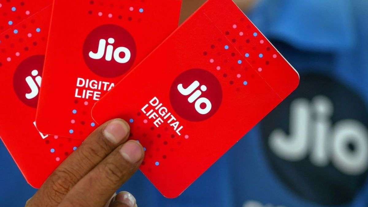 Hadiah besar Jio, pelanggan akan mendapatkan data 2GB per hari selama 90 hari Hadiah besar Jio, pelanggan akan mendapatkan data 2GB per hari selama 90 hari