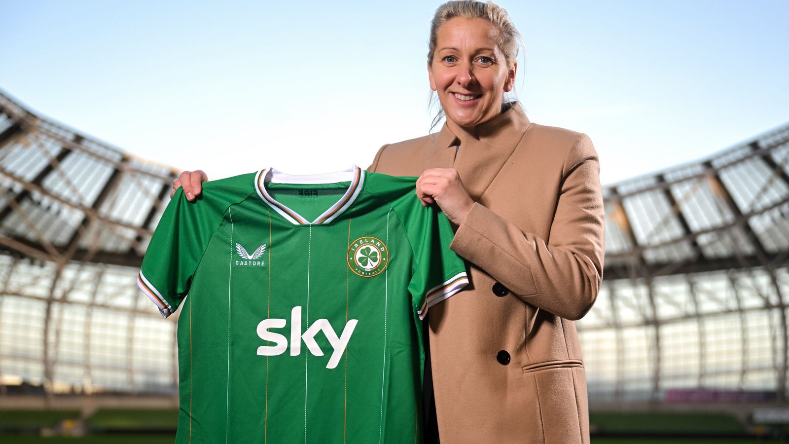 Carla Ward: Republik Irlandia menunjuk mantan bos Aston Villa WSL sebagai pelatih baru setelah kepergian Eileen Gleeson | Berita sepak bola Carla Ward: Republik Irlandia menunjuk mantan bos Aston Villa WSL sebagai pelatih baru setelah kepergian Eileen Gleeson | Berita sepak bola
