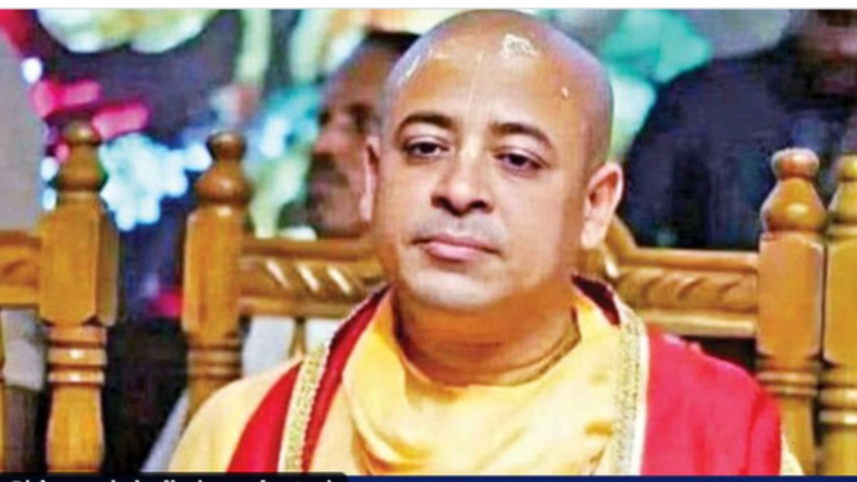 Berita Besar Dalam Kasus Kekerasan Bangladesh, Pengadilan Chattogram Menolak Permohonan Jaminan Pemimpin Hindu Chinmayi Krishna Das. Berita Besar Dalam Kasus Kekerasan Bangladesh, Pengadilan Chattogram Menolak Permohonan Jaminan Pemimpin Hindu Chinmayi Krishna Das.