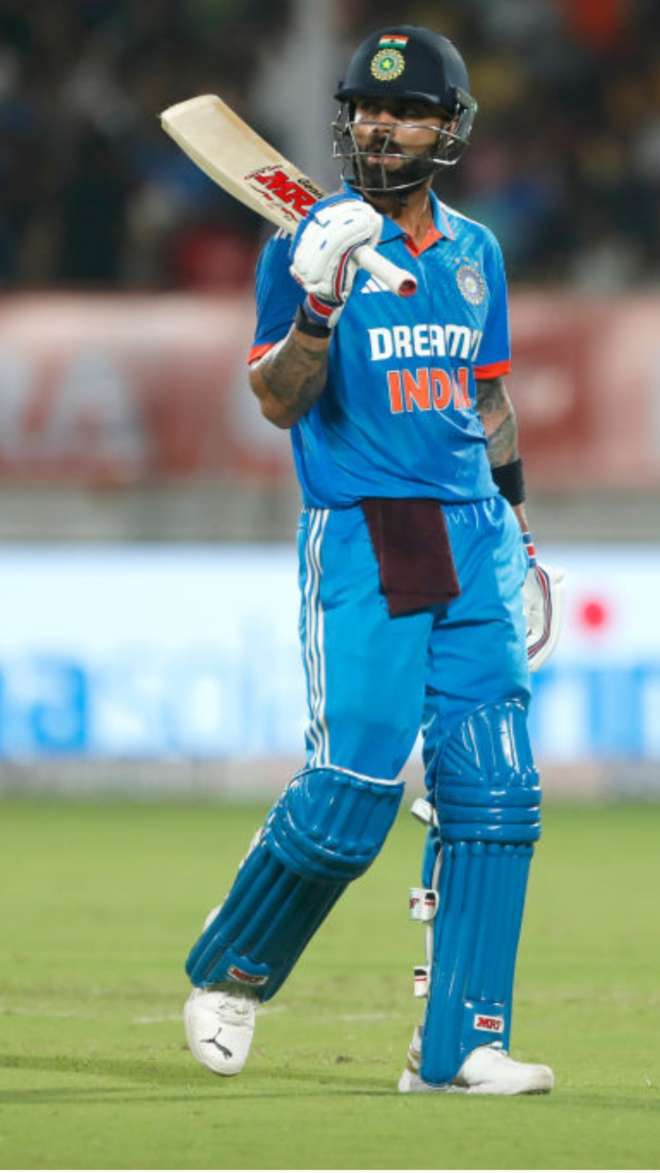 Batsman yang mencetak run terbanyak pada babak pertama pertandingan ODI, Virat Kohli berada di urutan ke-10