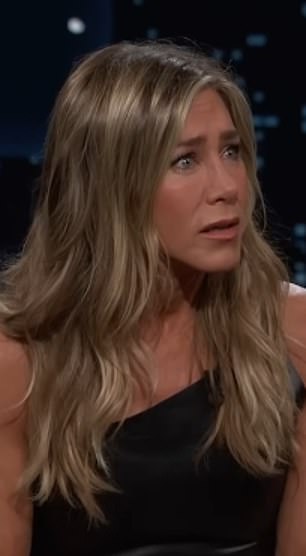 Jennifer Aniston telah secara terbuka menutup argumen 'tidak realistis' yang dibuat oleh majalah gosip AS, dia dan Barack menjalin hubungan.