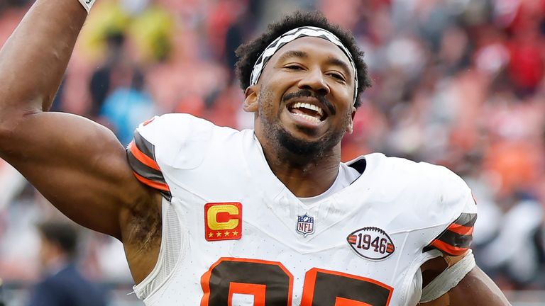 Akhir defensif Cleveland Browns Milles Garrett