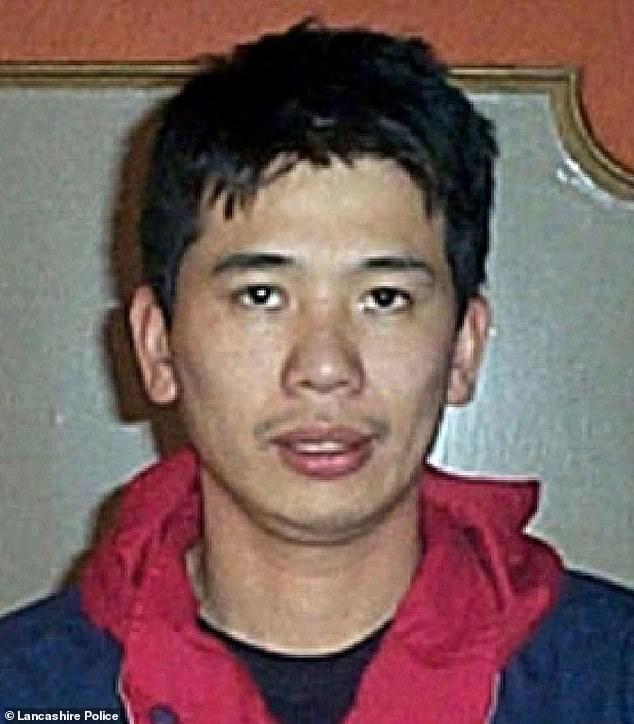 Master geng Cina Liang Ren menjalani 14 tahun penjara di Preston Crown Court pada tahun 2006