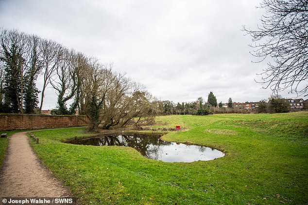 Charterhouse Fields di Coventry di Warwickshire, tempat polisi mencari Stephon untuk menemukan residu manusia