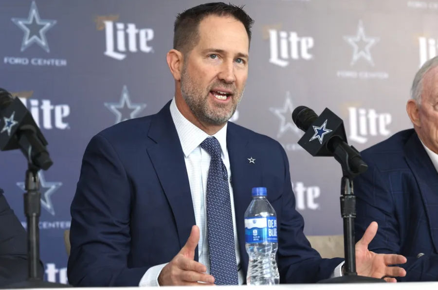 27 Januari 2025; Frisco, Texas, AS; Pelatih Dallas Cowboy Brian Shotthenheimer berbicara kepada media pada konferensi pers di VES. Kredit Wajib: Gambar Tim Haitman-Nmang