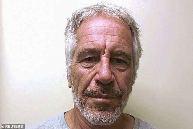 Kekhawatiran Andrew telah meningkat hanya setelah pembebasan dokumen pengadilan yang memicu tuntutan untuk penyelidikan kriminal terbaru ke jaringan Jeffrey Epstein.