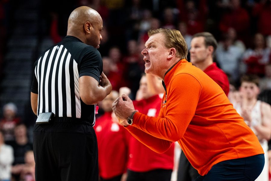 Bola Basket NCAA: Illinois di Nebraska